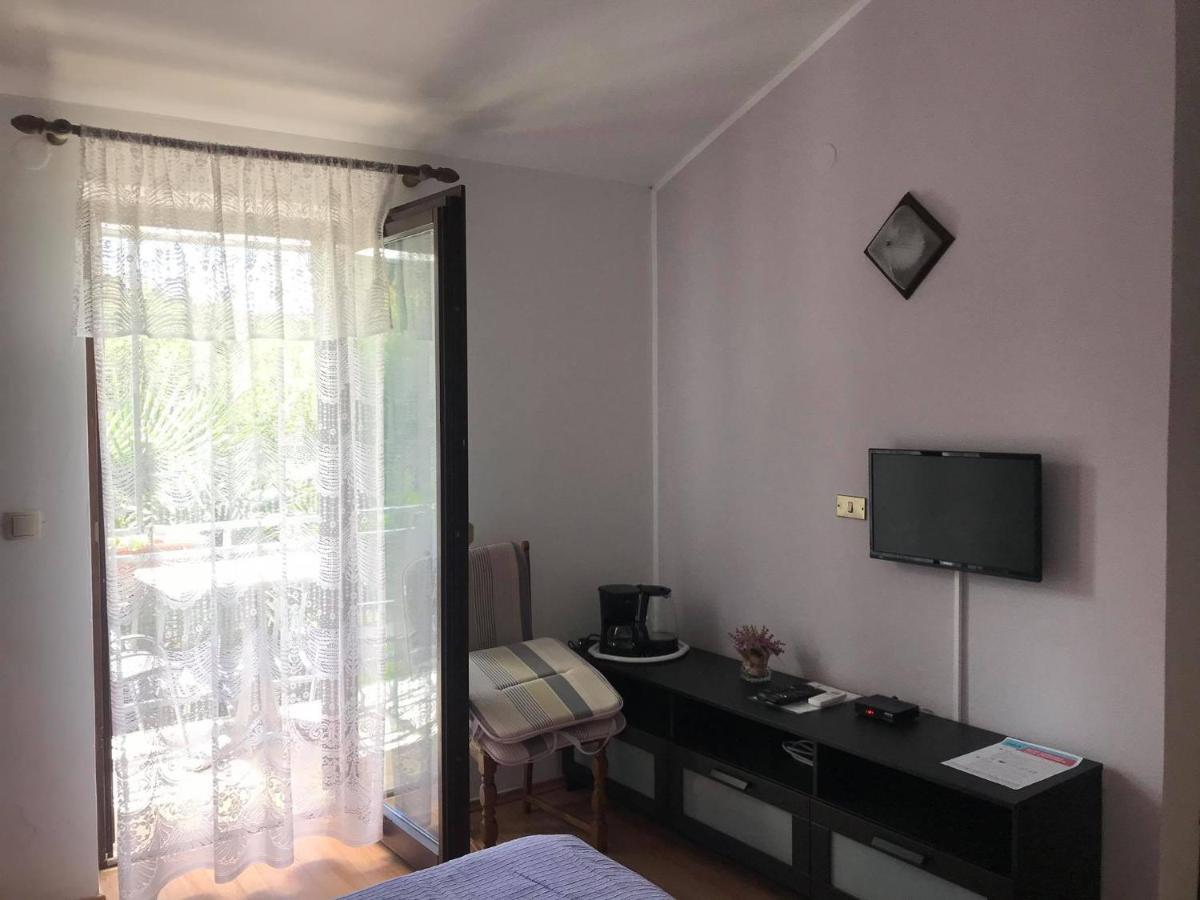 Draga Rooms Njivice Kültér fotó