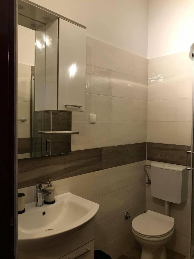 Draga Rooms Njivice Kültér fotó
