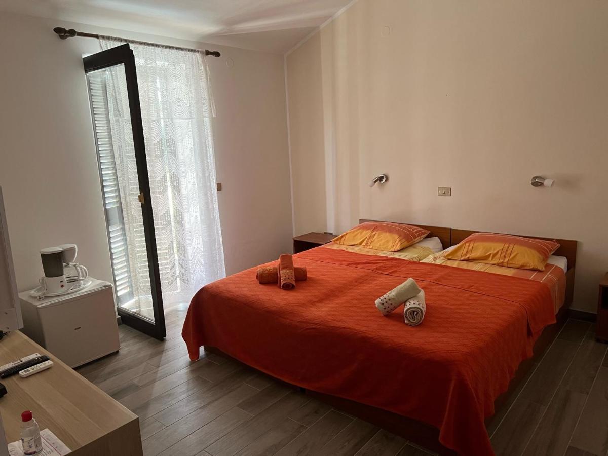 Draga Rooms Njivice Kültér fotó