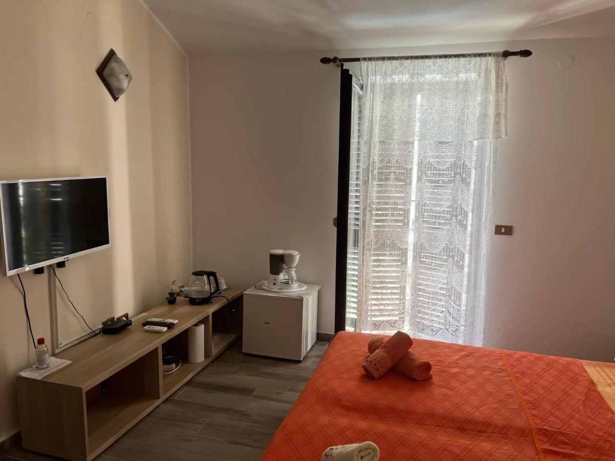 Draga Rooms Njivice Kültér fotó