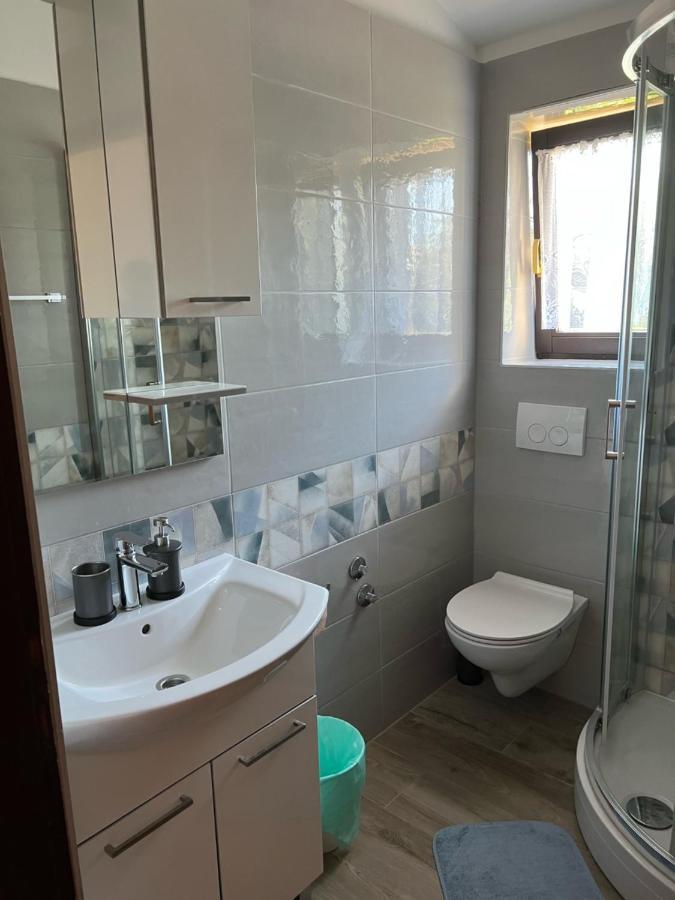 Draga Rooms Njivice Kültér fotó